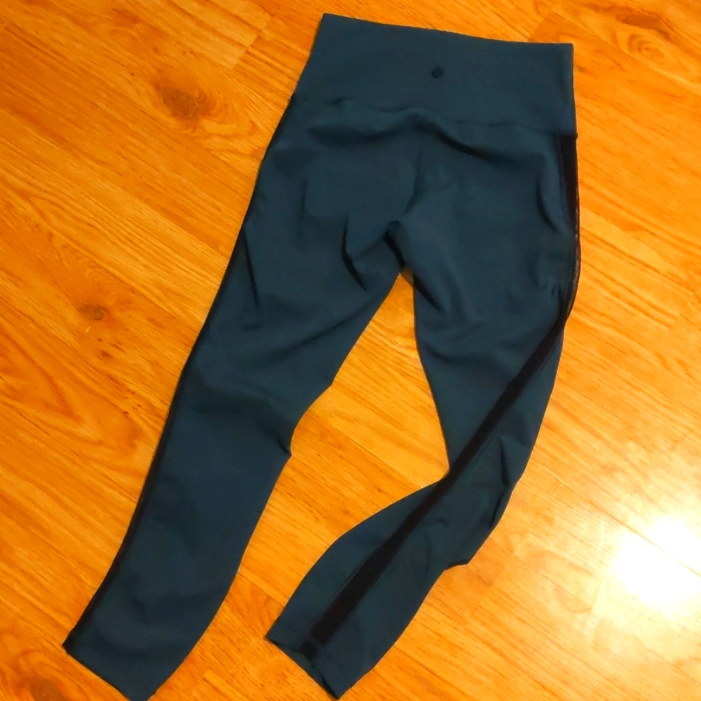 Lululemon wunderunder 7/8 tight, green, mesh side